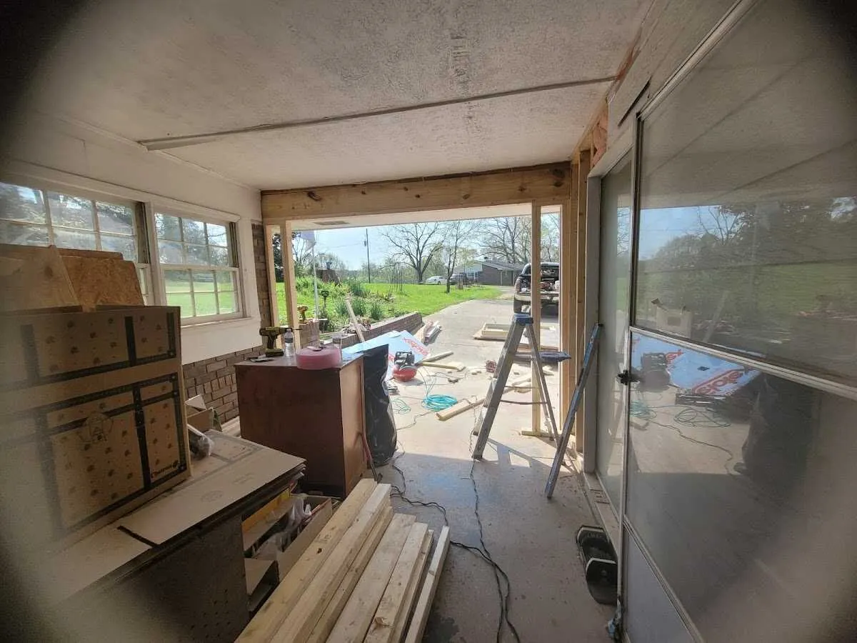 Air movers and dehumidifier for Drying & Dehumidification in Rockland